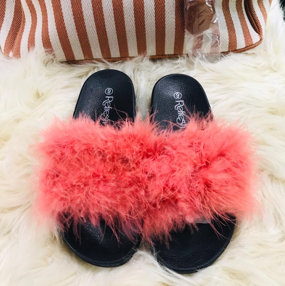 🆕️Coral Faux  Shaggy Fur Slide Sandals